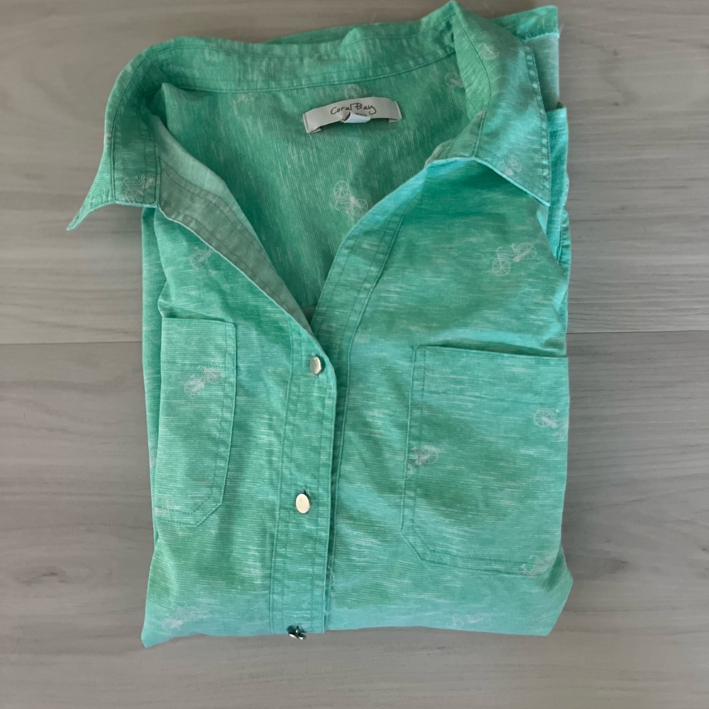 Coral Bay Light Green Button-Up Shirt